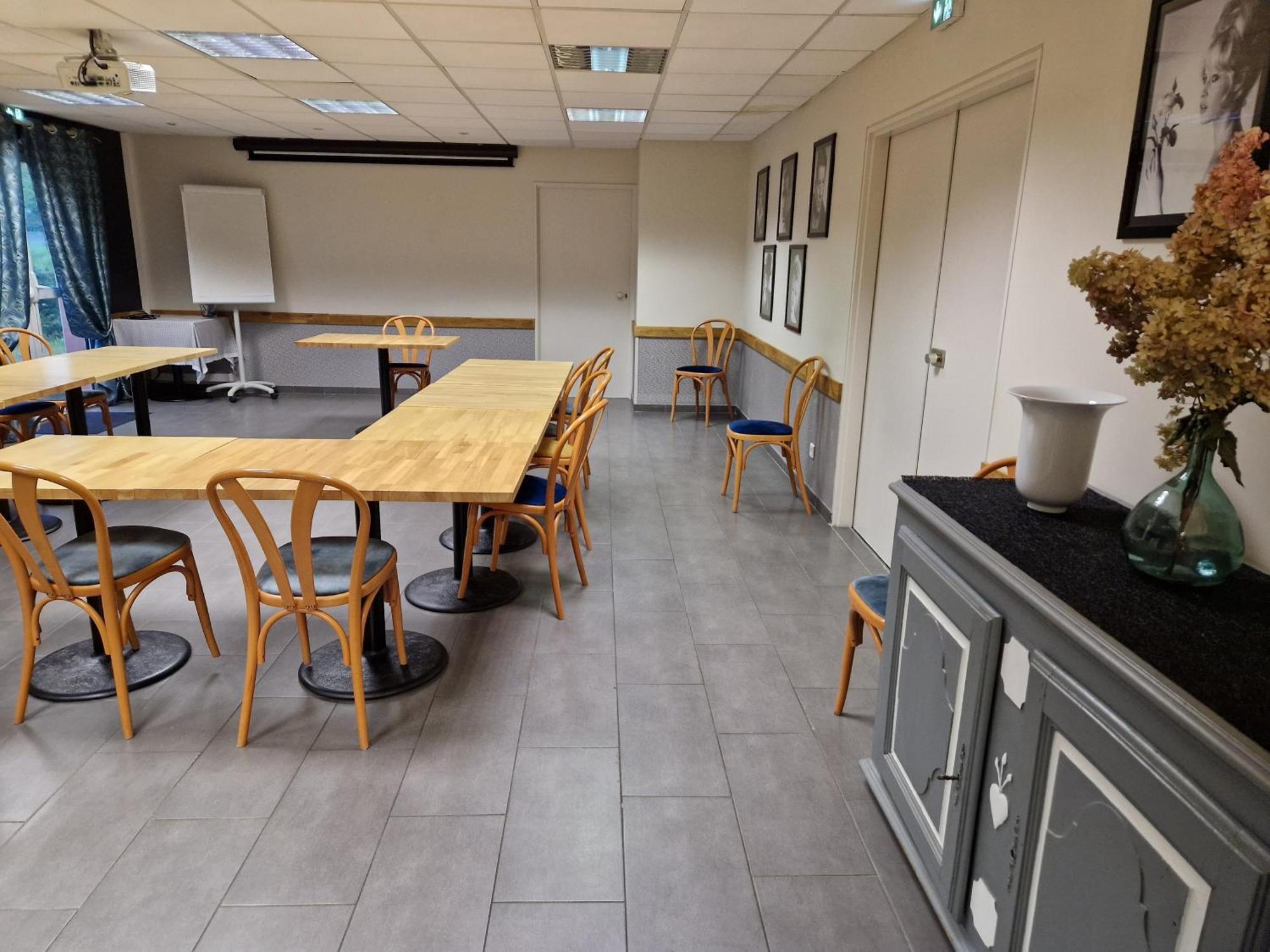 Kyriad Direct Limoges Nord Exteriör bild
